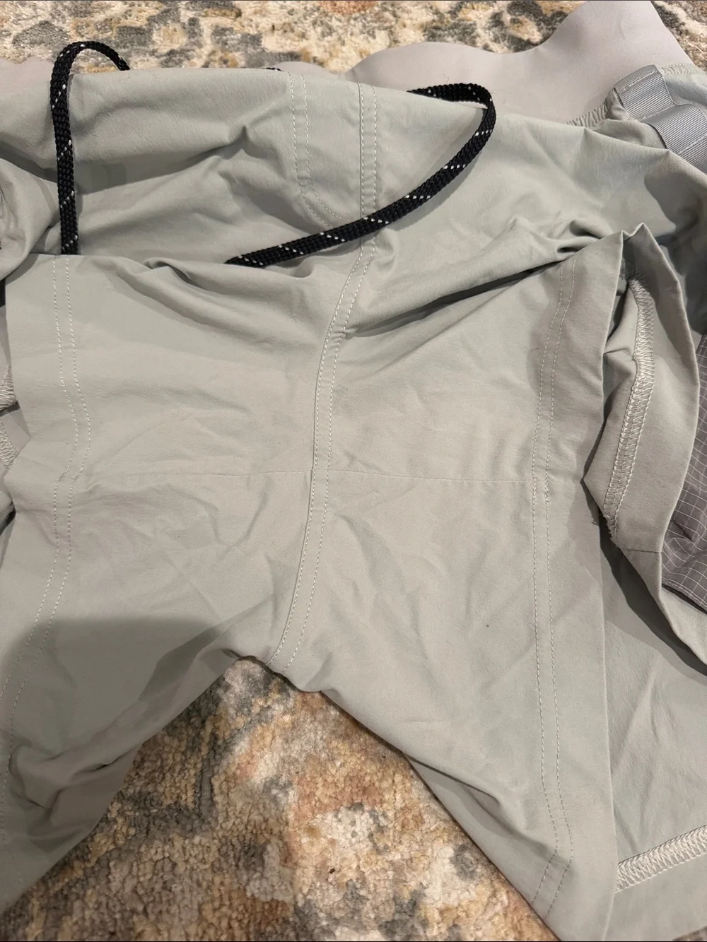 Lululemon Multi-Pocket Cargo High-Rise Hiking Shorts